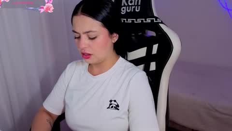 V  I C  T O R I A  online show from February 6, 2026, 10:13 pm