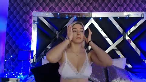 victtoria lee online show from April 6, 2026, 6:53 pm