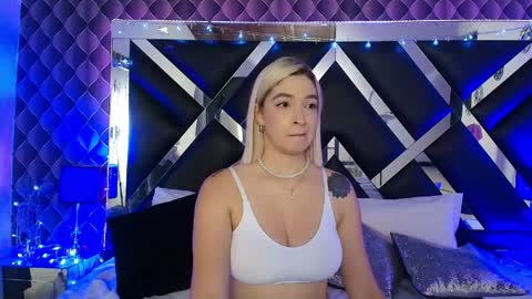 victtoria lee online show from April 7, 2026, 9:26 pm