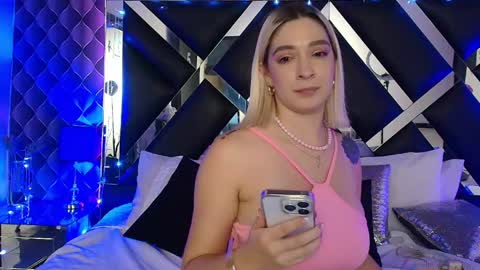 victtoria lee online show from May 16, 2026, 12:40 am