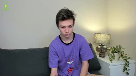 Snapshot of viego_pattel chatting on November 6, 2025, 12:28 pm Viego Pattel online show from November 6, 2025, 12:28 pm