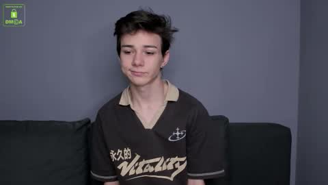 Snapshot of viego_pattel chatting on November 11, 2025, 5:24 pm Viego Pattel online show from November 11, 2025, 5:24 pm