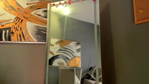 Snapshot of vienah_louis chatting on March 3, 2026, 3:23 am vienah_louis online show from March 3, 2026, 3:23 am