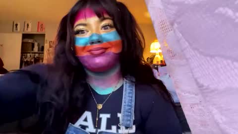 viennavisabelle online show from October 29, 2025, 8:10 pm