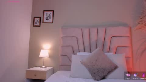 Snapshot of viictoria_becker chatting on September 30, 2025, 11:26 am Victoria online show from September 30, 2025, 11:26 am