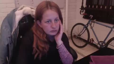 Violeta online show from February 6, 2025, 8:13 pm
