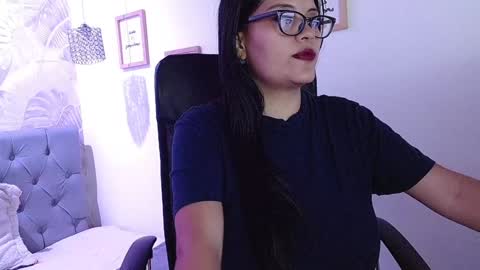 Snapshot of viiolleta chatting on January 8, 2025, 12:37 pm viioleta online show from January 8, 2025, 12:37 pm