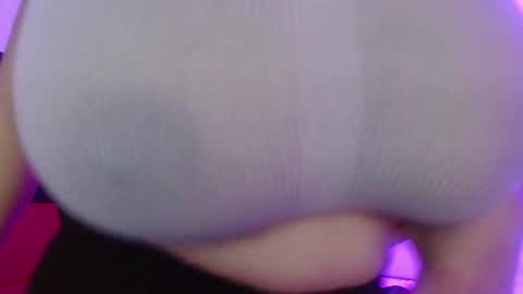 Snapshot of viiolleta chatting on January 29, 2025, 12:35 pm viioleta online show from January 29, 2025, 12:35 pm