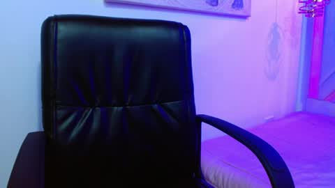 Snapshot of viiolleta chatting on May 16, 2026, 12:37 pm viioleta online show from May 16, 2026, 12:37 pm