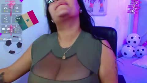Snapshot of viiolleta chatting on June 26, 2026, 12:42 pm viioleta online show from June 26, 2026, 12:42 pm