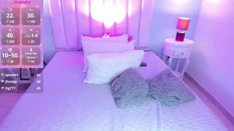 Violet online show from January 6, 2025, 4:13 pm