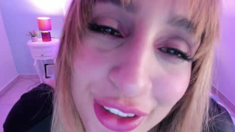 Violet online show from February 1, 2025, 1:09 pm