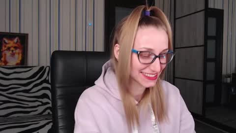 Snapshot of vikaericka chatting on March 4, 2025, 6:29 pm Vika online show from March 4, 2025, 6:29 pm
