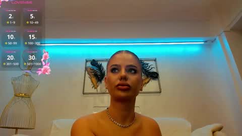 vikafever online show from October 26, 2025, 4:51 am