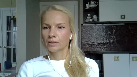 Snapshot of viki_loun5 chatting on September 26, 2025, 9:02 am viki_loun5 online show from September 26, 2025, 9:02 am