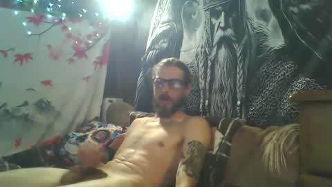 Snapshot of viking43211 chatting on October 3, 2025, 6:38 pm viking43211 online show from October 3, 2025, 6:38 pm