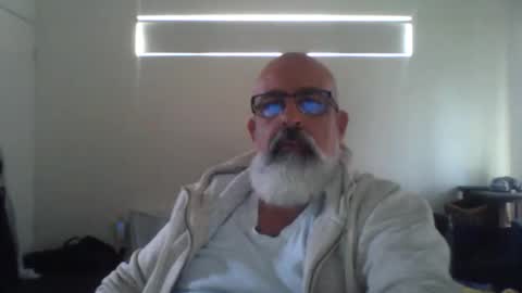 Snapshot of viking666aaa chatting on November 12, 2025, 1:17 am Viking666 here to play not to pay ladies online show from November 12, 2025, 1:17 am