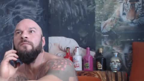 Snapshot of viking_me chatting on October 28, 2025, 11:14 am viking online show from October 28, 2025, 11:14 am