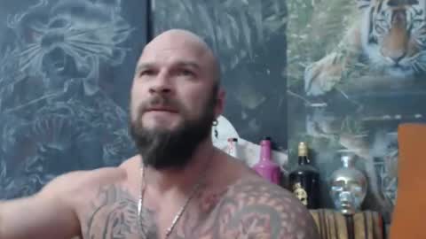 Snapshot of viking_me chatting on November 3, 2025, 7:48 pm viking online show from November 3, 2025, 7:48 pm