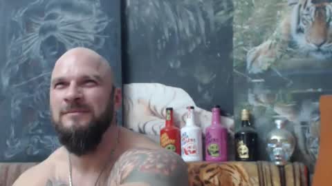 Snapshot of viking_me chatting on November 10, 2025, 7:57 pm viking online show from November 10, 2025, 7:57 pm