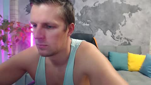 vikingchrisss online show from November 17, 2025, 10:21 am