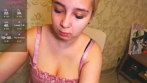Snapshot of vikiwaitingforyou chatting on February 20, 2025, 10:59 am Vitoria online show from February 20, 2025, 10:59 am