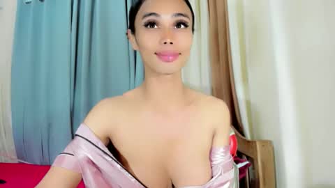 Snapshot of vikkylustfull chatting on February 22, 2026, 2:13 am vikkylustfull online show from February 22, 2026, 2:13 am