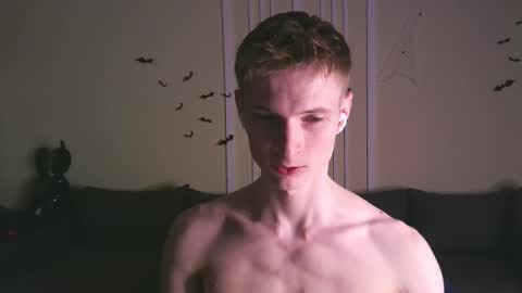 Snapshot of viksons chatting on October 26, 2025, 6:25 pm Max online show from October 26, 2025, 6:25 pm