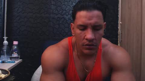 Viktor Herrera online show from November 16, 2025, 2:33 pm