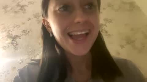 Sweett online show from March 4, 2026, 1:33 am