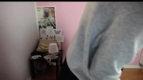 Snapshot of viktoria_lovely chatting on February 12, 2026, 7:58 am viktoria_lovely online show from February 12, 2026, 7:58 am