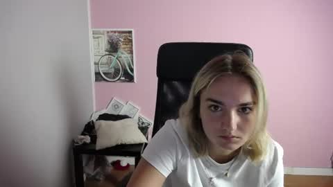viktoria_lovely online show from July 20, 2026, 7:55 am