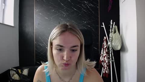 viktoria_lovely online show from July 28, 2026, 7:04 am