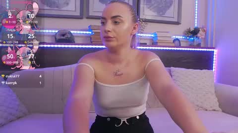 Viktoria online show from October 8, 2025, 5:10 pm