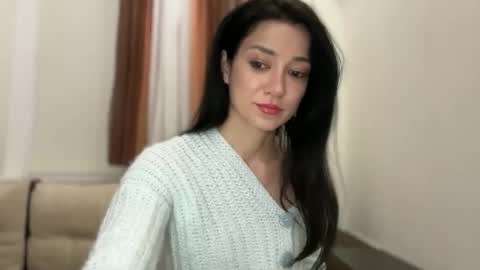viktoriia9604 online show from April 7, 2026, 8:53 pm