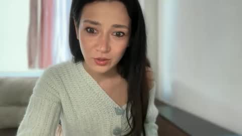 viktoriia9604 online show from April 19, 2026, 2:38 pm