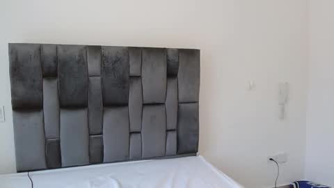 viktornoir online show from October 13, 2025, 1:55 pm