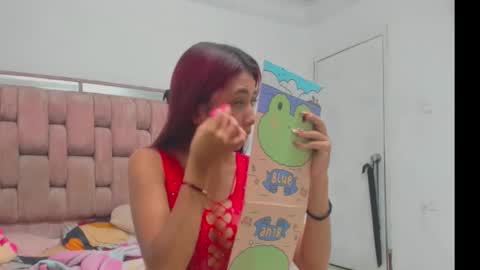 Snapshot of viky_18 chatting on October 7, 2025, 3:25 am viky_18 online show from October 7, 2025, 3:25 am