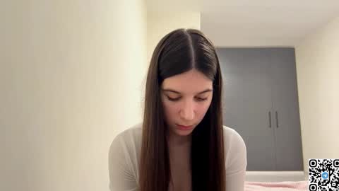 Snapshot of vilacy chatting on March 1, 2026, 12:07 pm Vivien online show from March 1, 2026, 12:07 pm