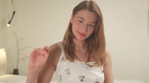 Lana online show from October 29, 2025, 11:23 am