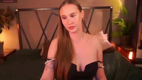  Vi  online show from May 27, 2026, 12:02 pm