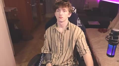 Snapshot of vince__dice chatting on December 14, 2024, 12:22 am Dimoooooon online show from December 14, 2024, 12:22 am