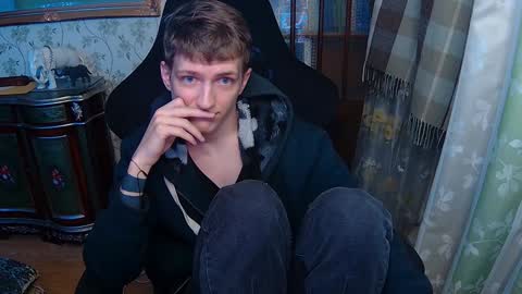 Snapshot of vince__dice chatting on January 16, 2025, 8:03 pm Dimoooooon online show from January 16, 2025, 8:03 pm