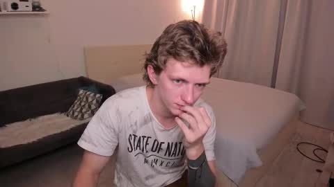 Snapshot of vince__dice chatting on October 3, 2025, 3:25 am Dimoooooon online show from October 3, 2025, 3:25 am