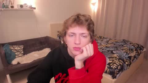 Snapshot of vince__dice chatting on November 2, 2025, 9:28 pm Dimoooooon online show from November 2, 2025, 9:28 pm