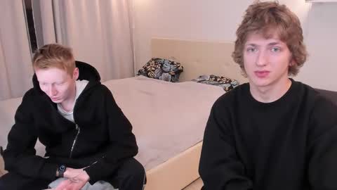 Dimoooooon online show from November 19, 2025, 2:28 pm