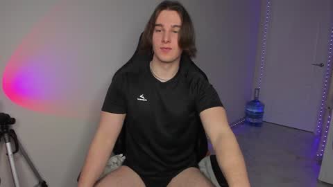 Vincent Strong online show from January 17, 2025, 1:24 pm