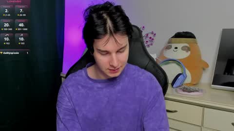 Snapshot of vincent__strong chatting on March 18, 2026, 6:22 pm Vincent Strong online show from March 18, 2026, 6:22 pm