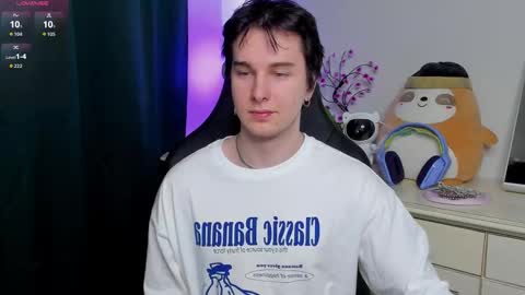 Snapshot of vincent__strong chatting on March 20, 2026, 1:38 pm Vincent Strong online show from March 20, 2026, 1:38 pm