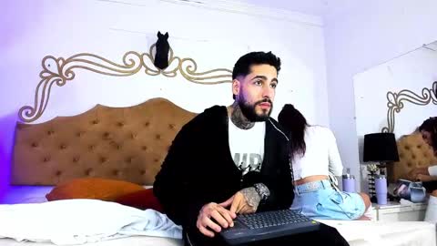 Vinvent and Mishell online show from September 18, 2025, 11:34 am